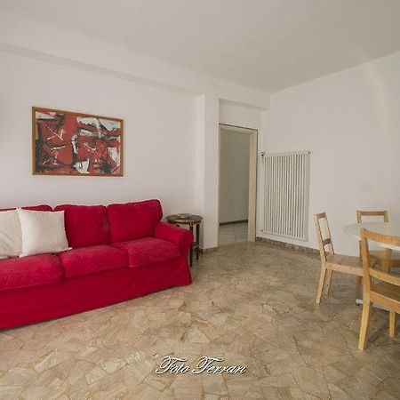 Casa Vacanze Gli Ulivi Del Lago Villa Sale Marasino Bagian luar foto
